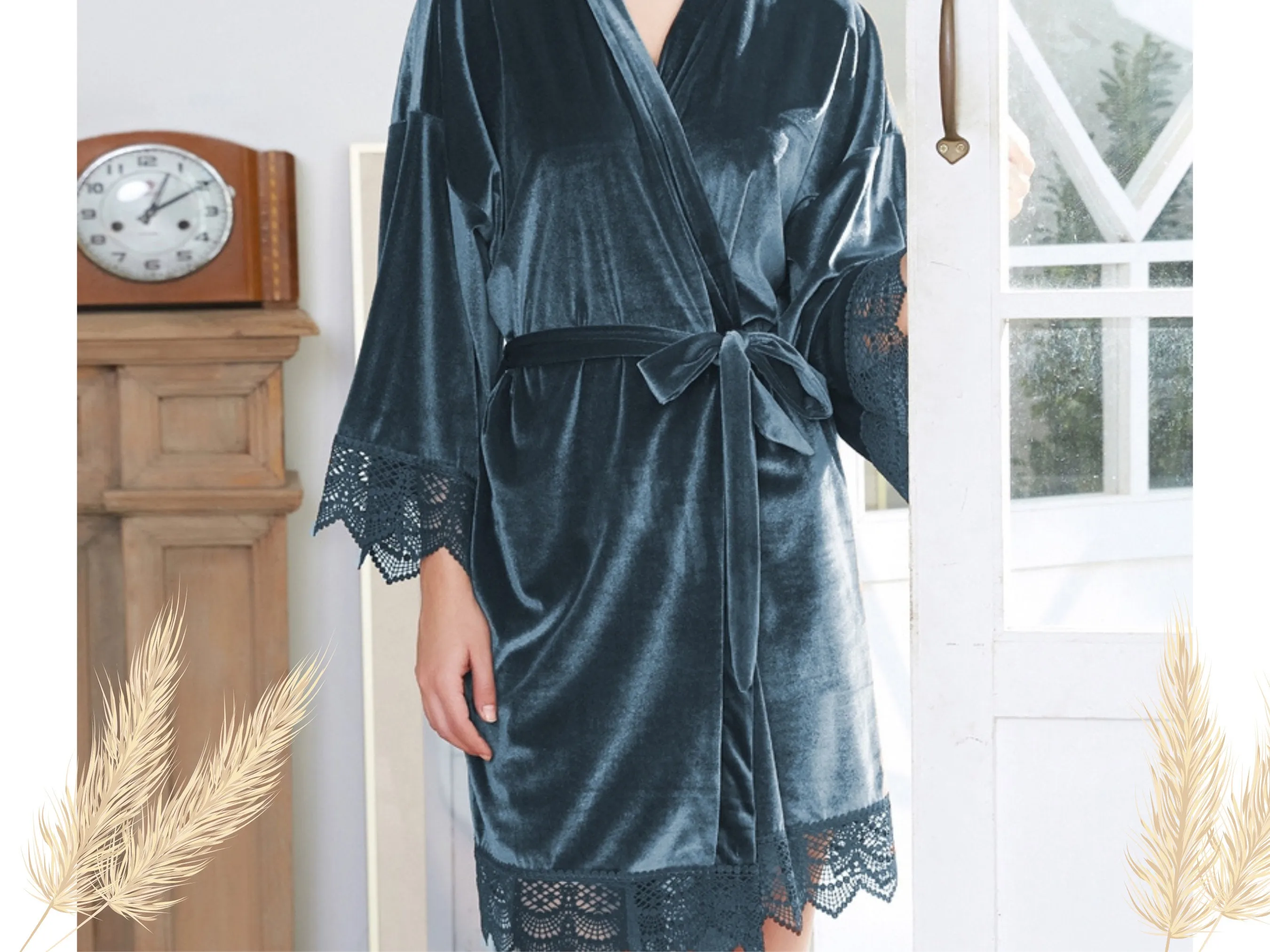 Burgundy Velvet Bridesmaid Robe, Velvet Stretch With Lace Robes, Personalized  Bridesmaid Gift, Customized Kimono Robes