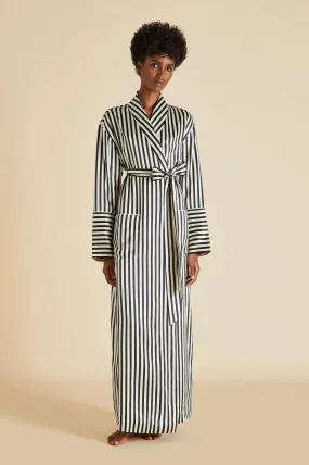 Capability Nika silk robe