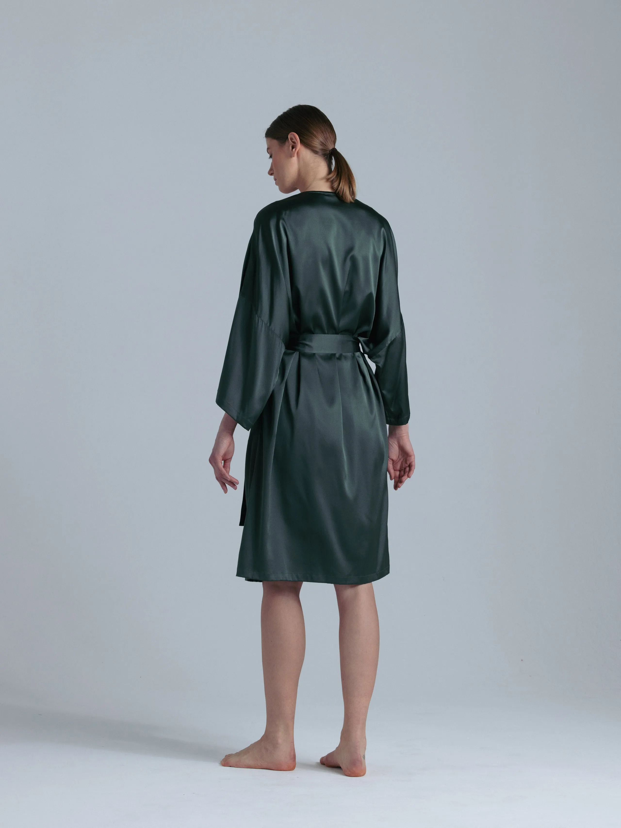 Long Silk Robe 'Meteya' in Rich Green