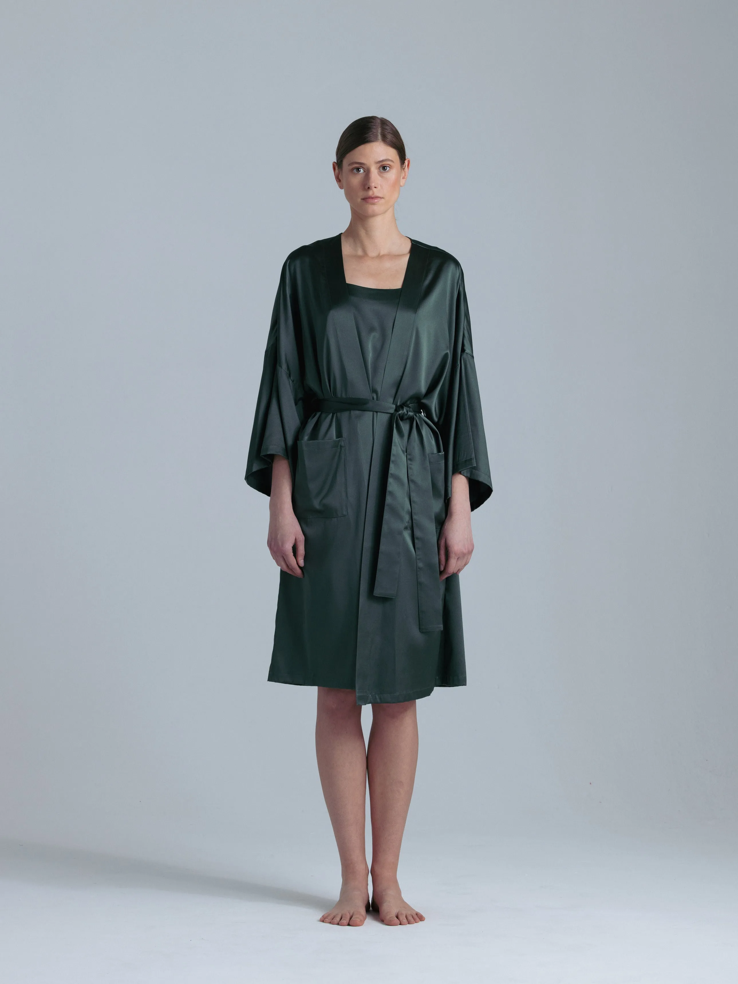 Long Silk Robe 'Meteya' in Rich Green