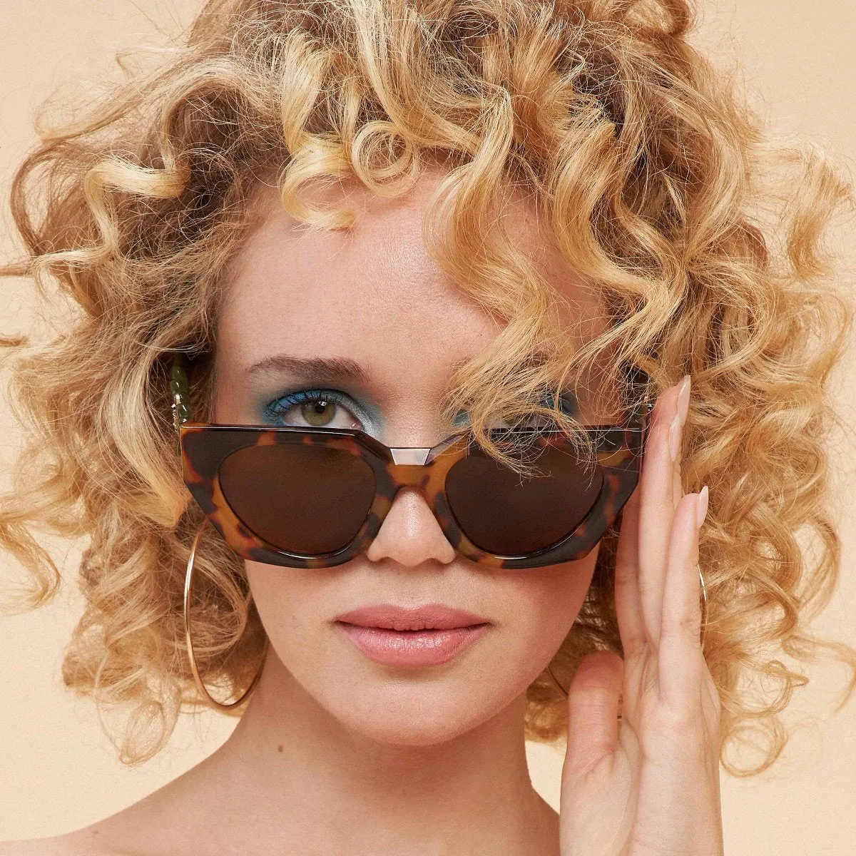 Luxe Zelia Tortoiseshell   Olive Sunglasses