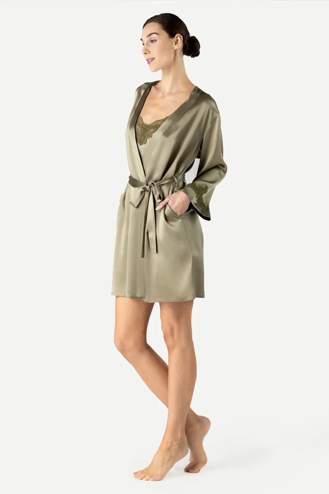 MORGAN ICONIC SHORT SILK ROBE