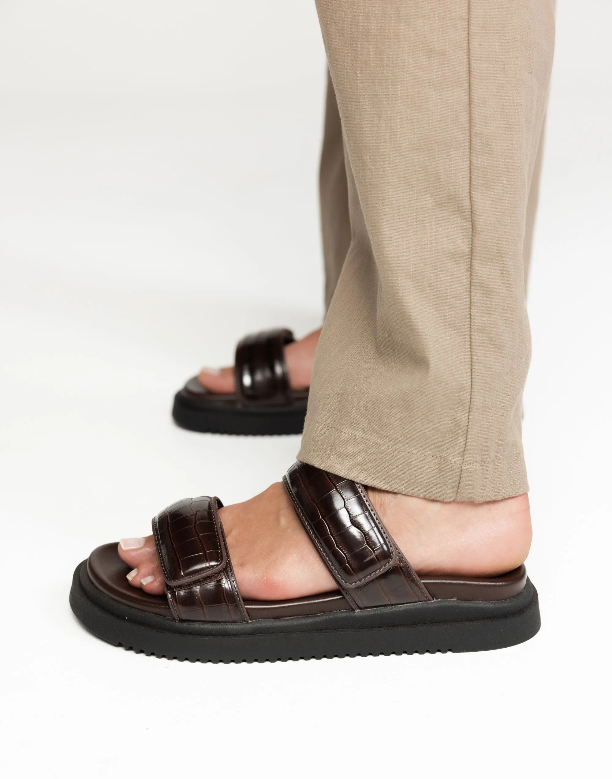 Pivot Slides (Chocolate Croc) - By Therapy