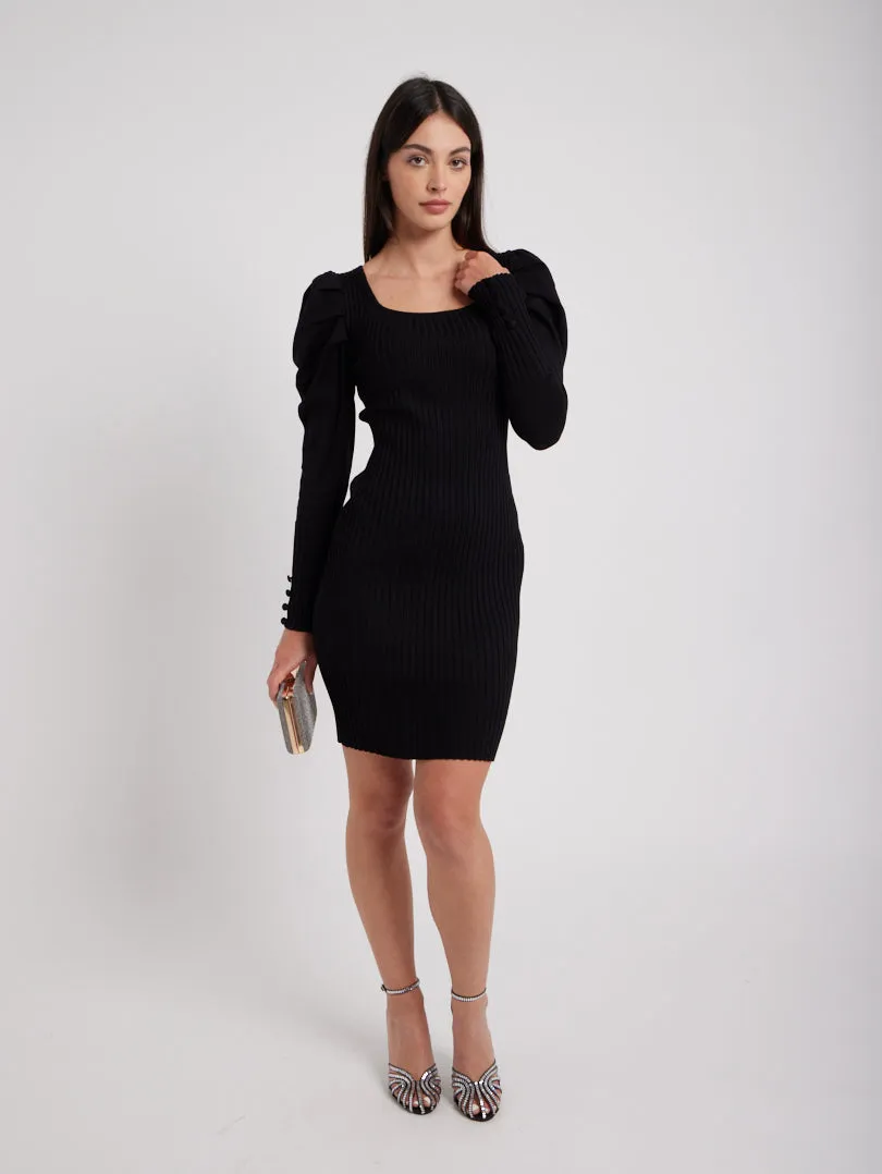 Robe moulante manches bouffantes