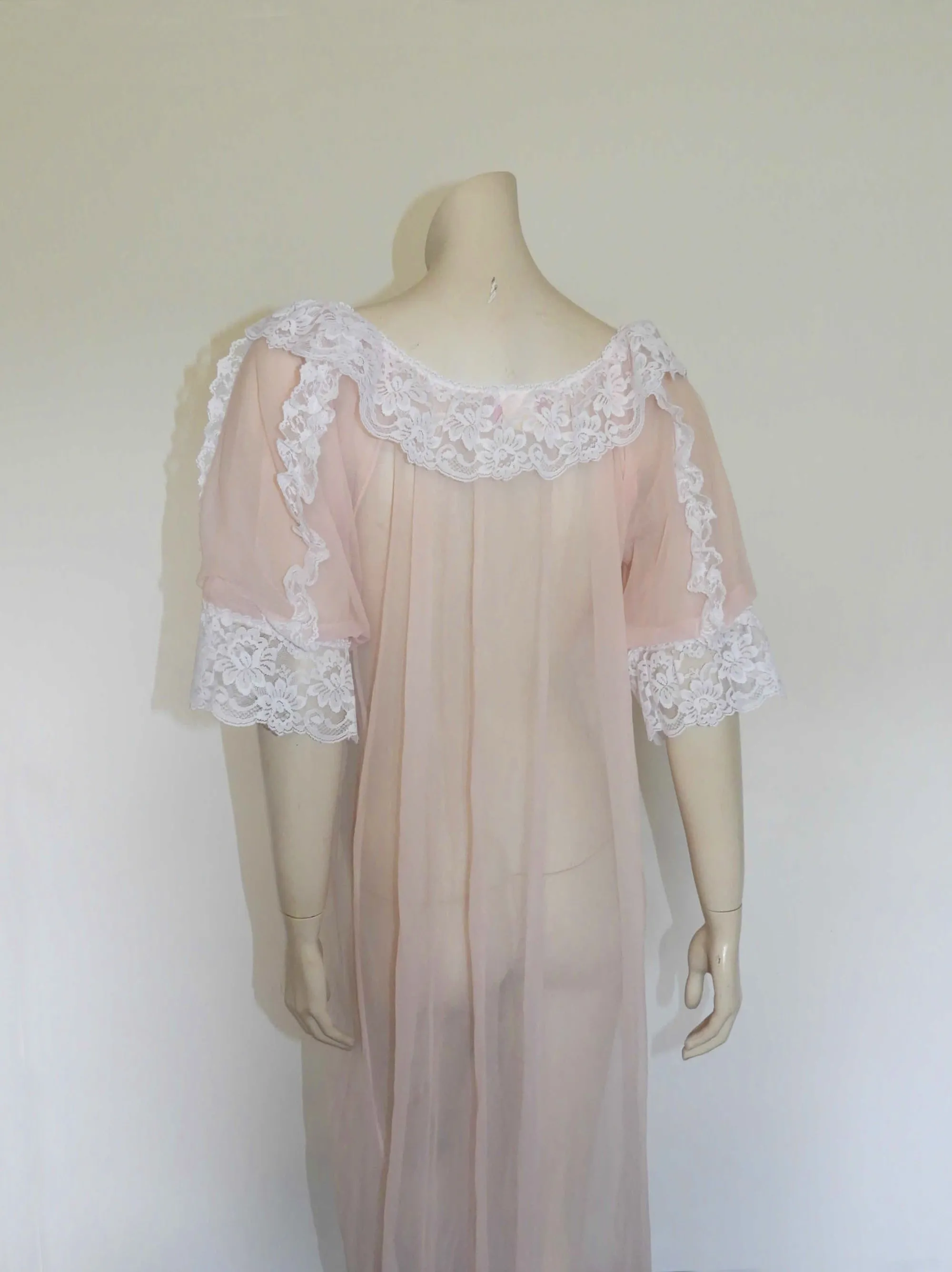 Sheer Pale Pink Peignoir or Negligee With Lacy Puff Sleeves - M
