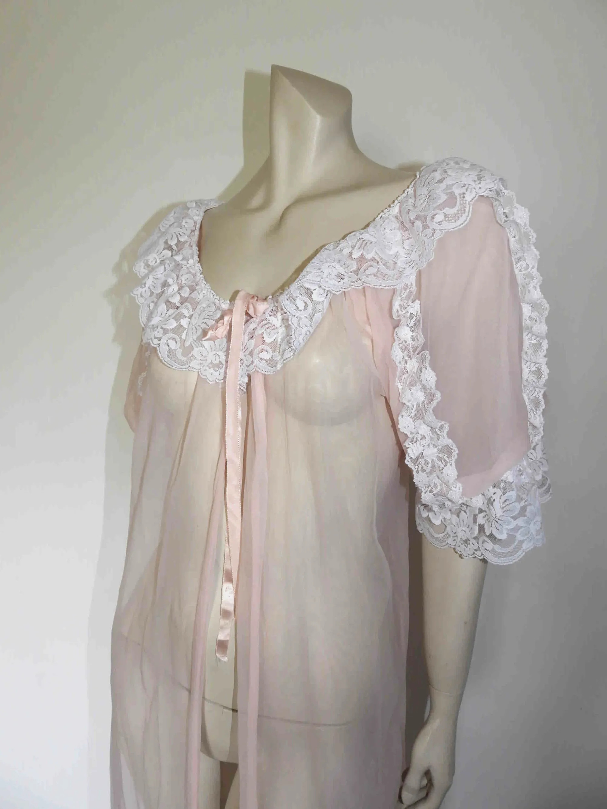 Sheer Pale Pink Peignoir or Negligee With Lacy Puff Sleeves - M