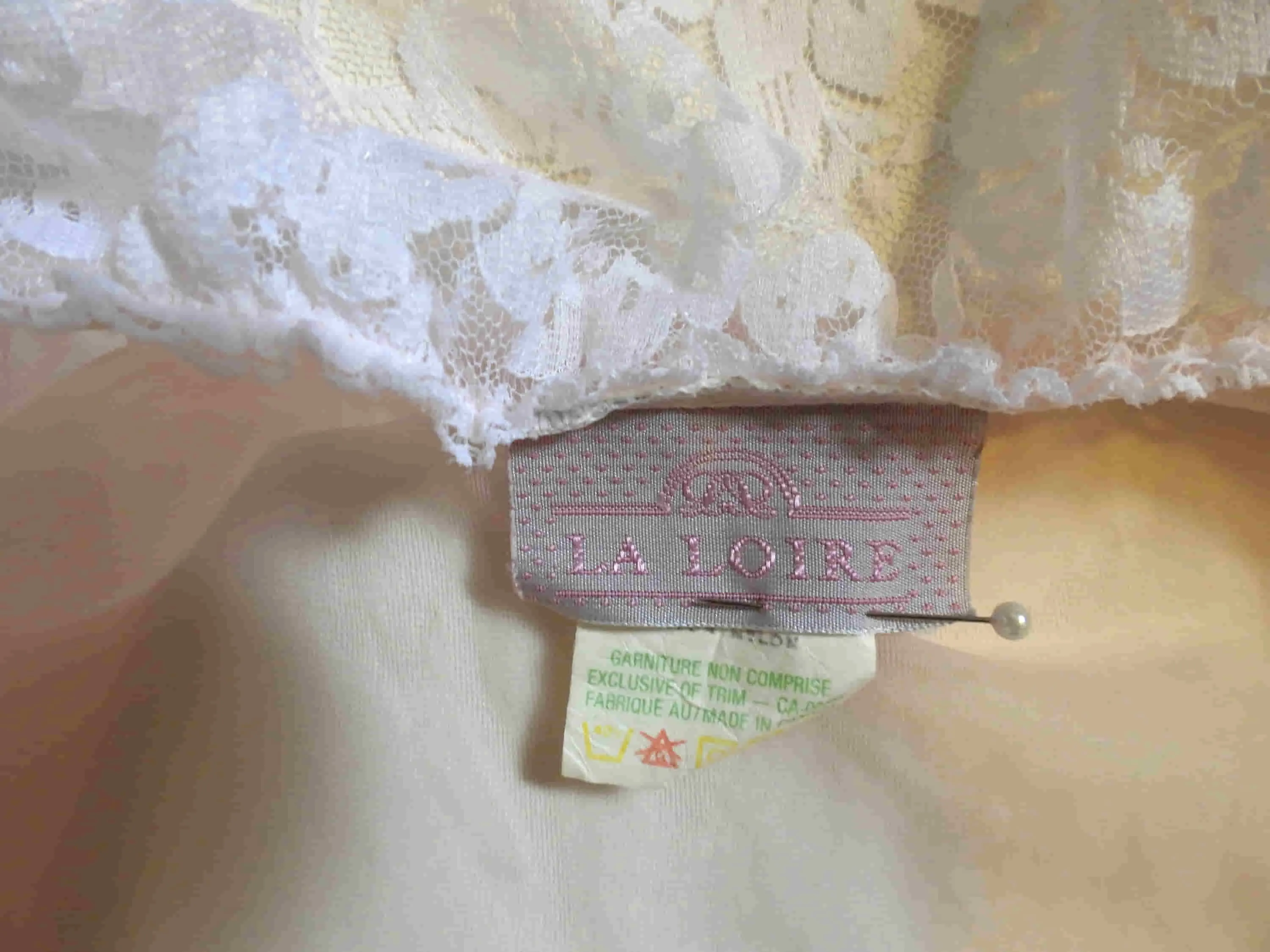 Sheer Pale Pink Peignoir or Negligee With Lacy Puff Sleeves - M