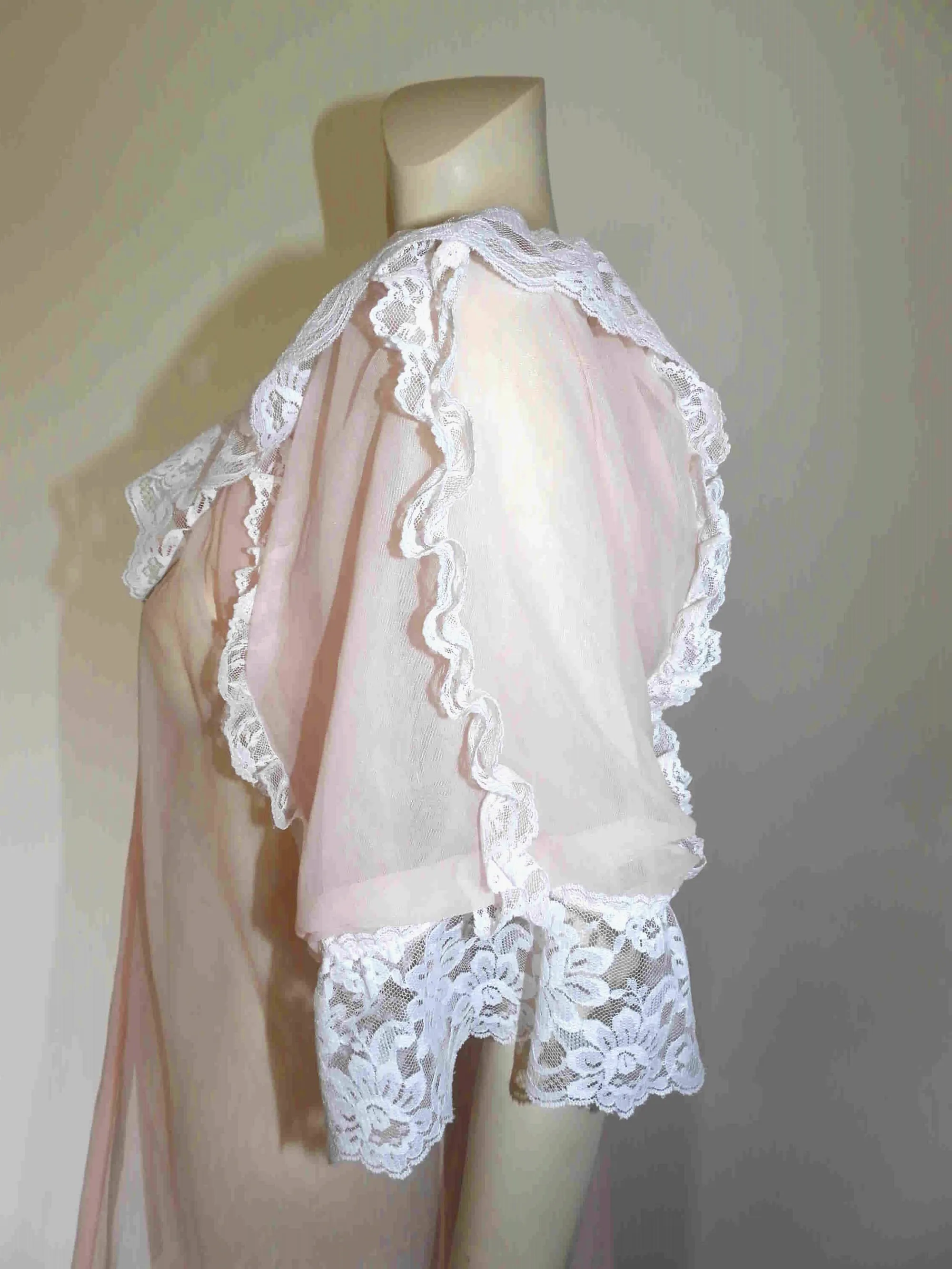 Sheer Pale Pink Peignoir or Negligee With Lacy Puff Sleeves - M