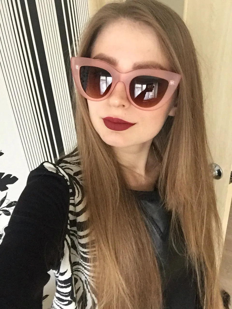 Sunglasses women with box Classic Cat Eye Style Brand Designer Fashion Shades black plastic Sun Glasses oculos de sol