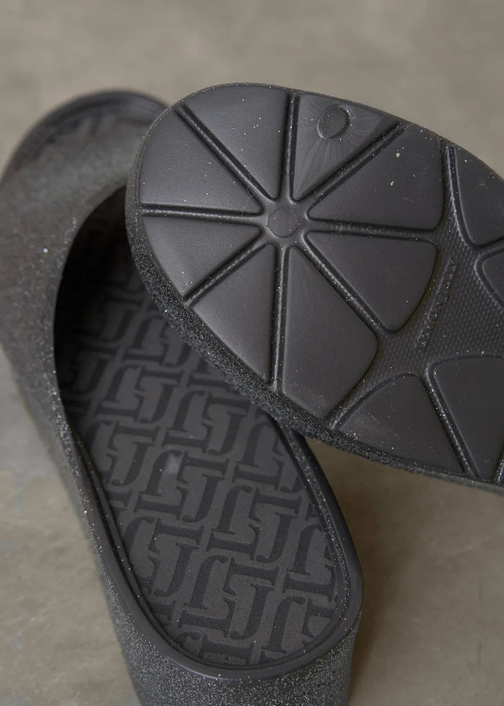 SUNSHINE GLITTER PLATFORM SLIDE - BLACK