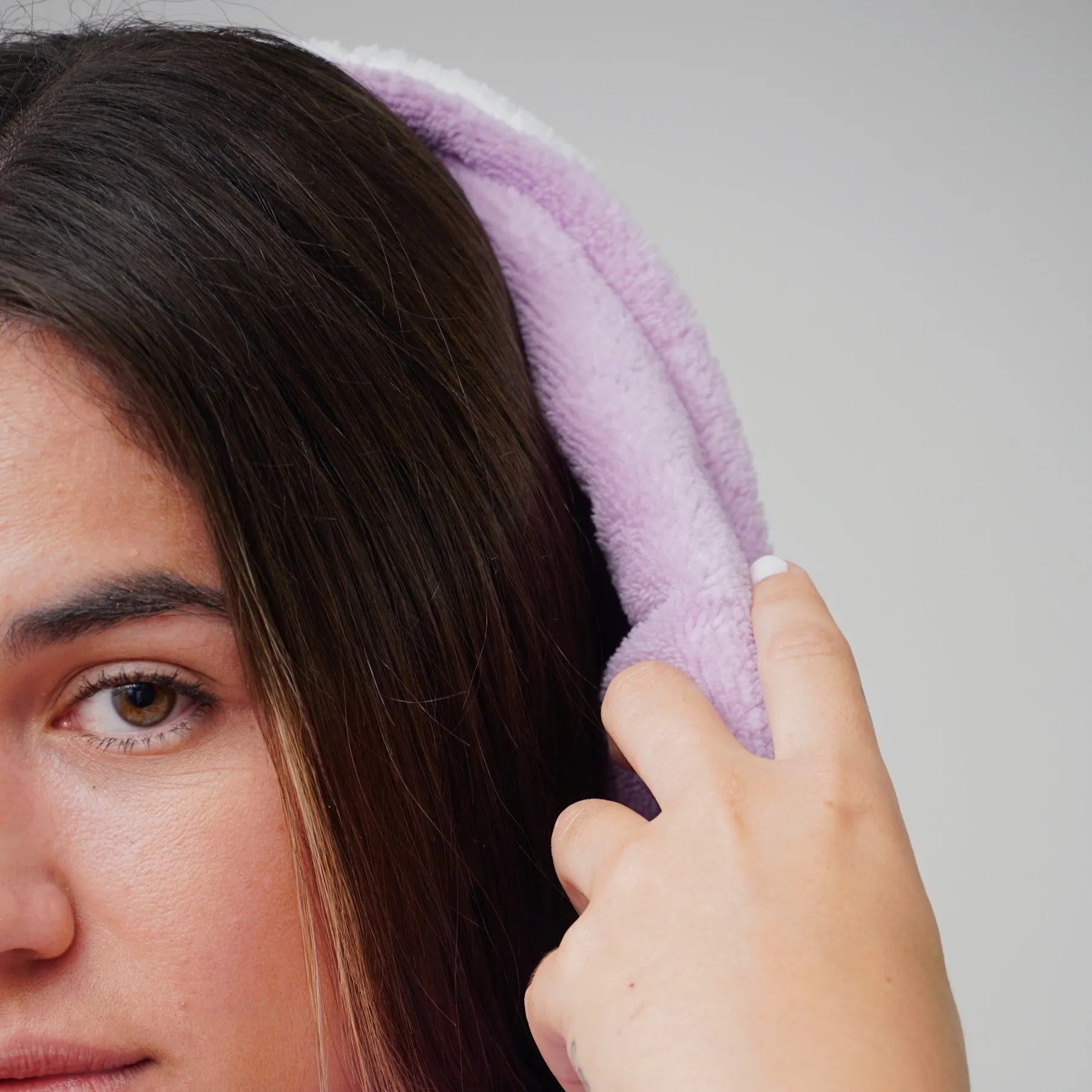 taurus mountain collection absorb8™ hooded robe, white with lilac interior hood
