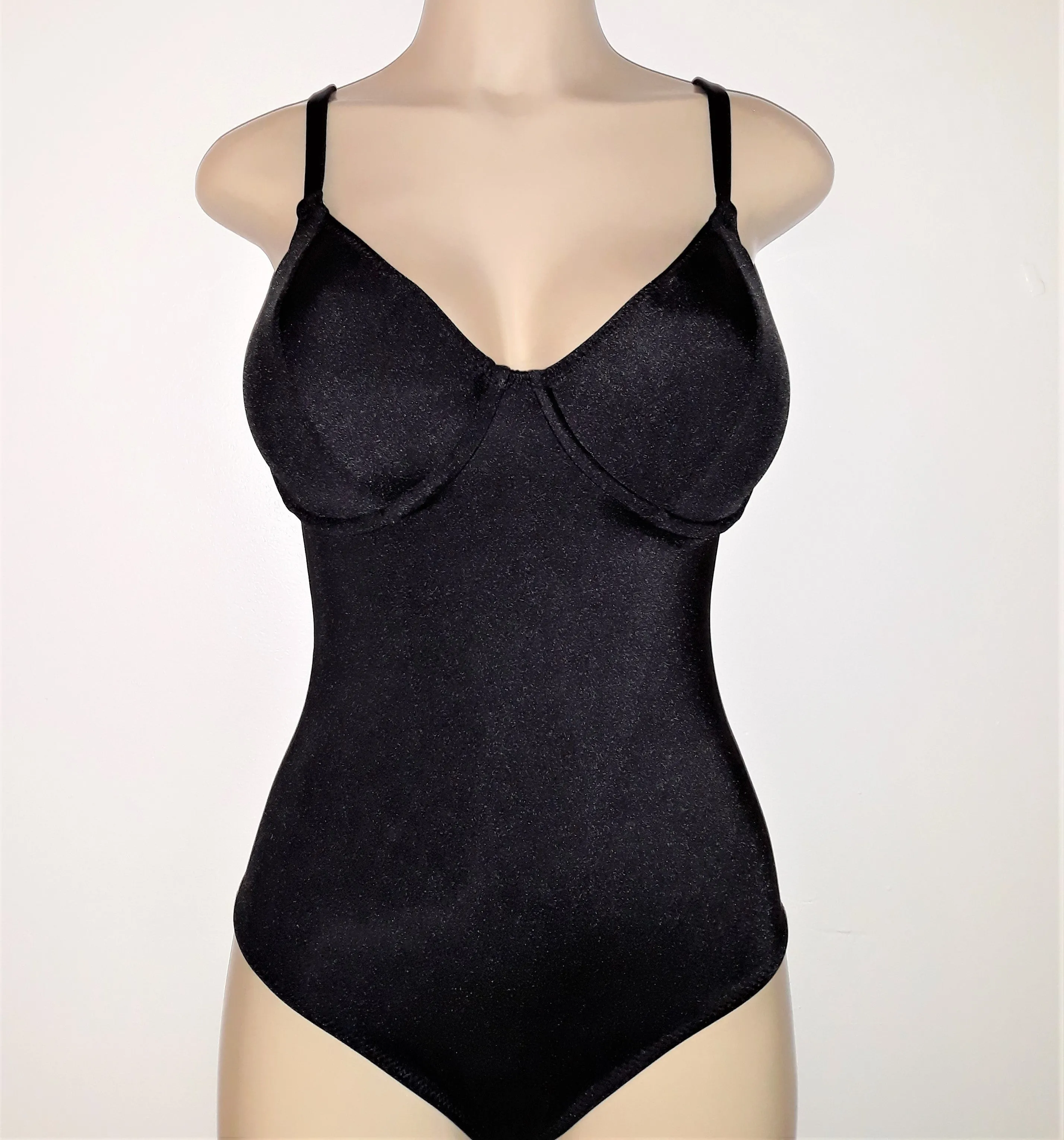 Underwire Supportive One Piece Swimsuit