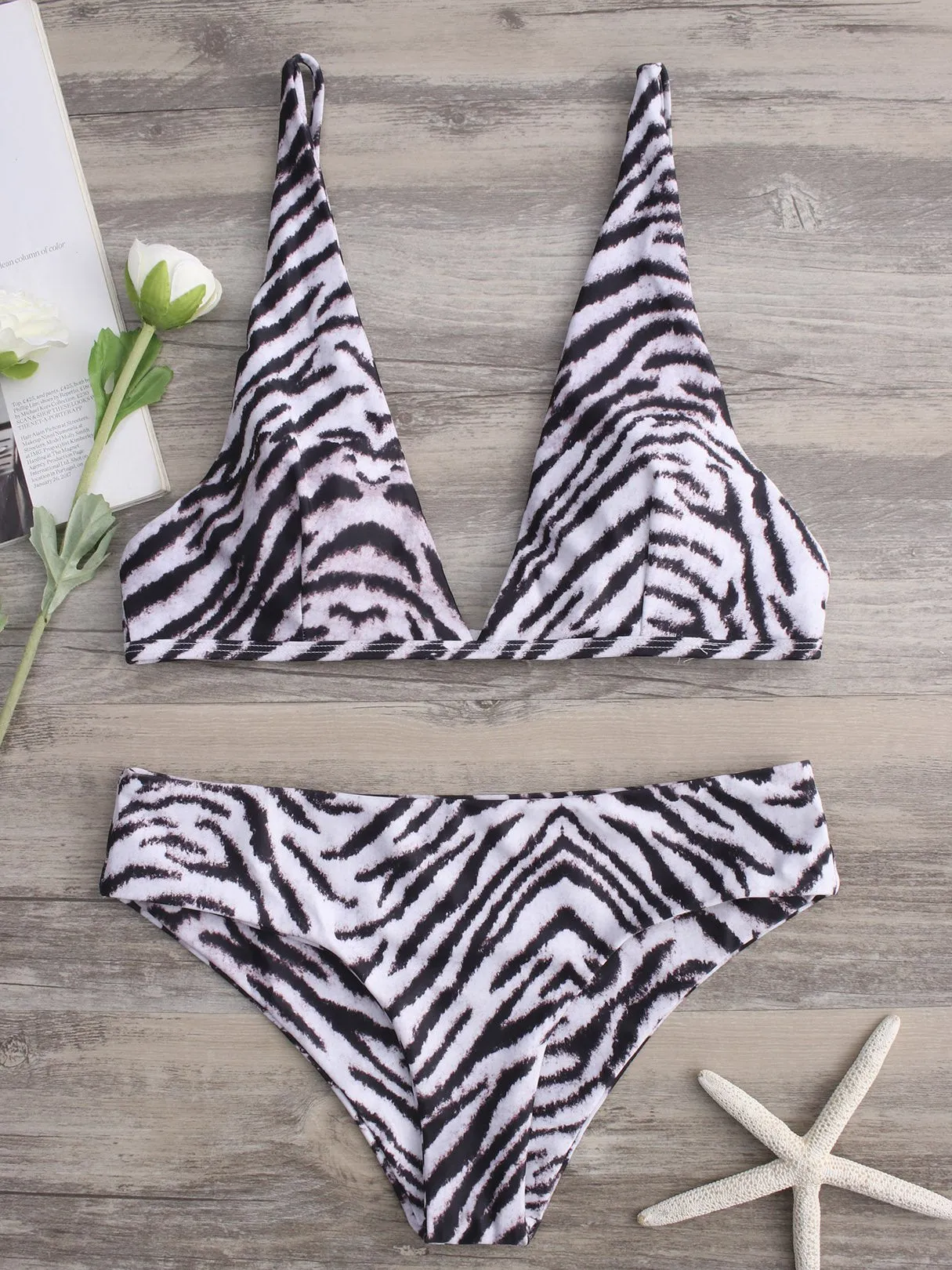 Wholesale Leopard V-Neck Sleeveless Backless High-Waisted Bikinis